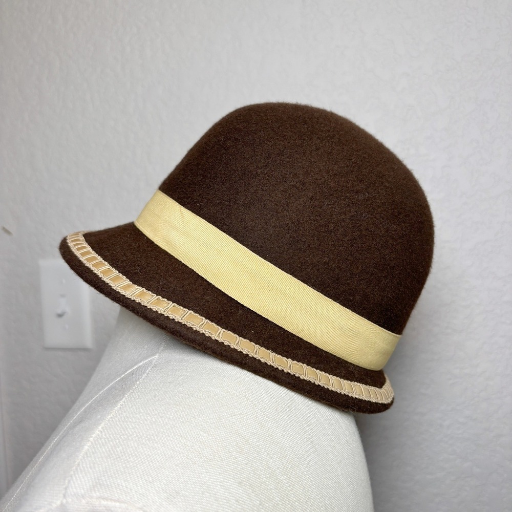 Angela‎ & William Brown 100% Wool Cloche Hat Yellow Ribbon Flower CL1213 OSFM - Picture 2 of 8
